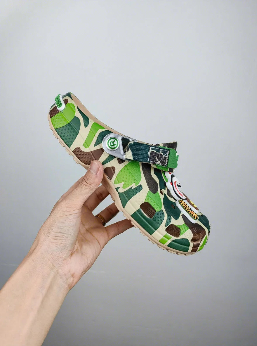 Crocs x BAPE – Comodidad, Exclusividad y Estilo de Artista