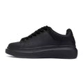 Alexander McQueen Oversized Sneakers – Estilo de Artista